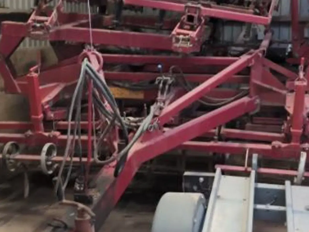 Billede 1 - Kongskilde 7 meter germinator med CROSKILL tromle bagerst. Velegnet til roer, spinat og andre speciel afgrøder.