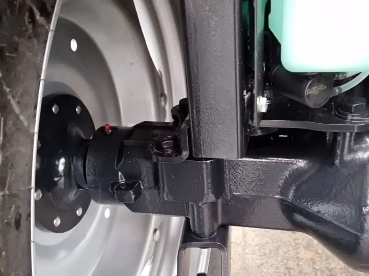 Billede 21 - Case IH Farmall 75 A Koblingsfrit vendegear og brede hjul.