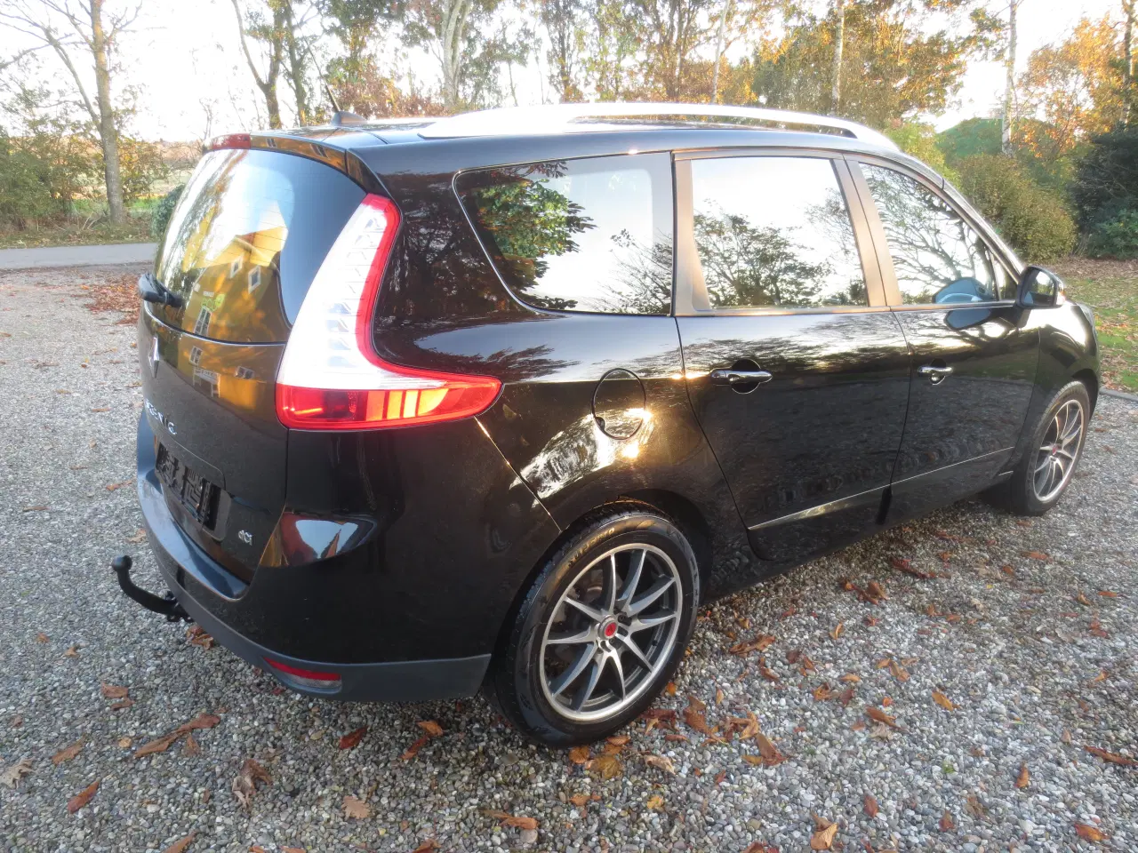 Billede 3 - Renault G Scenic 1.5 DC 7 Pers. Årg 2013. 