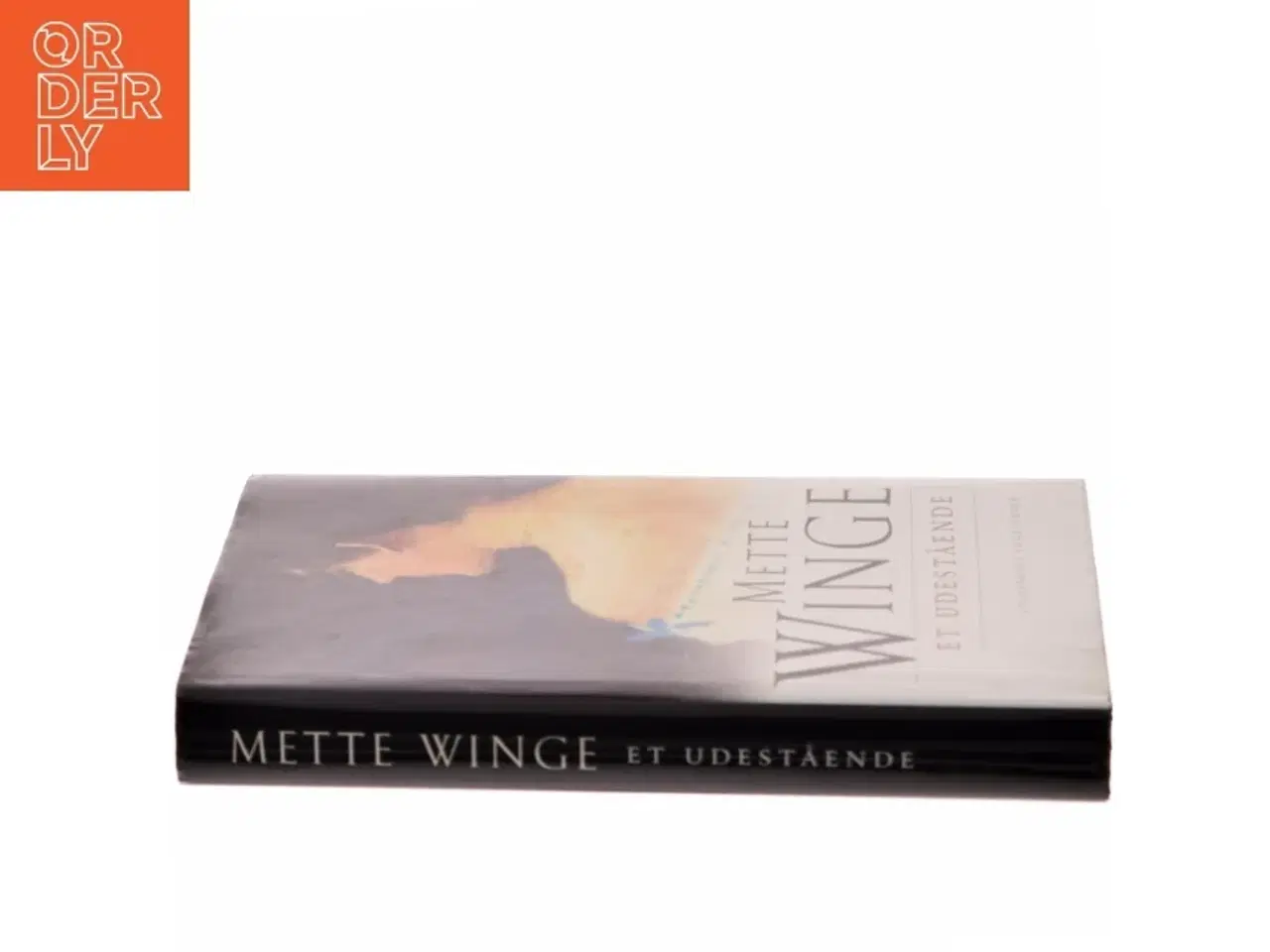 Billede 2 - Et udestående af Mette Winge (Bog)