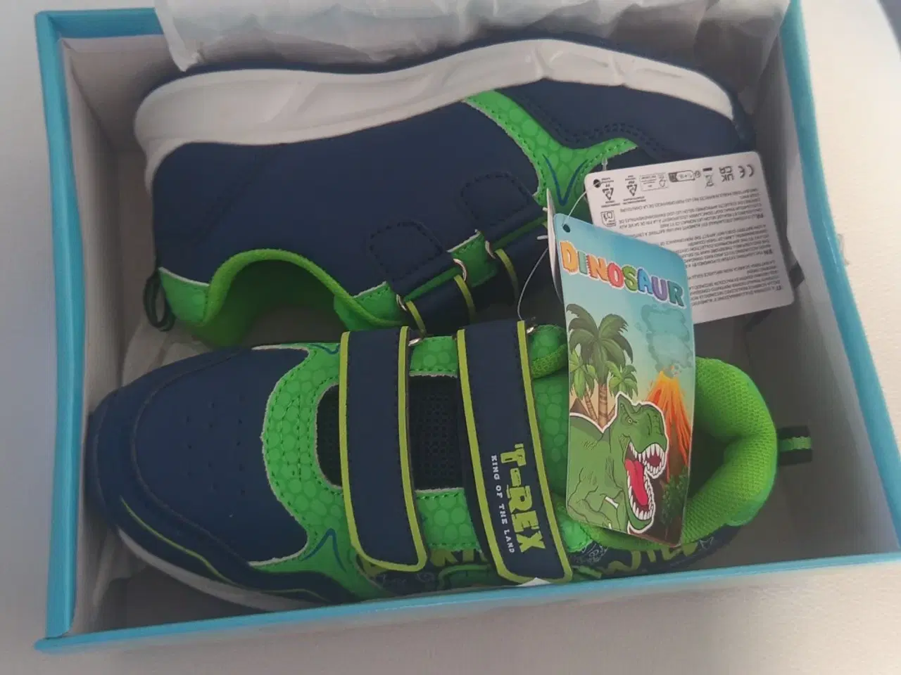 Billede 2 - T-rex sko med lys 
