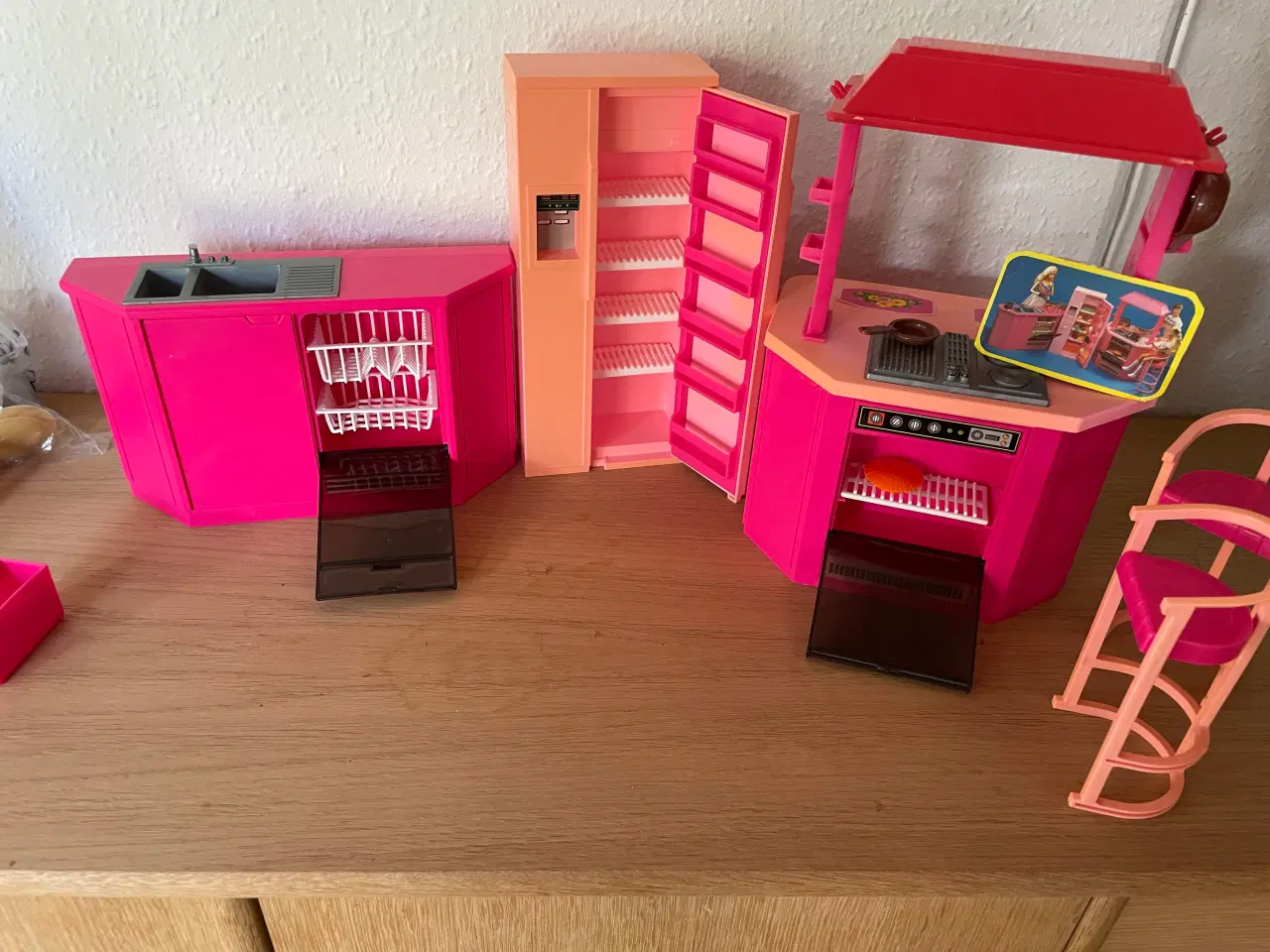 Billede 2 - Barbie køkken