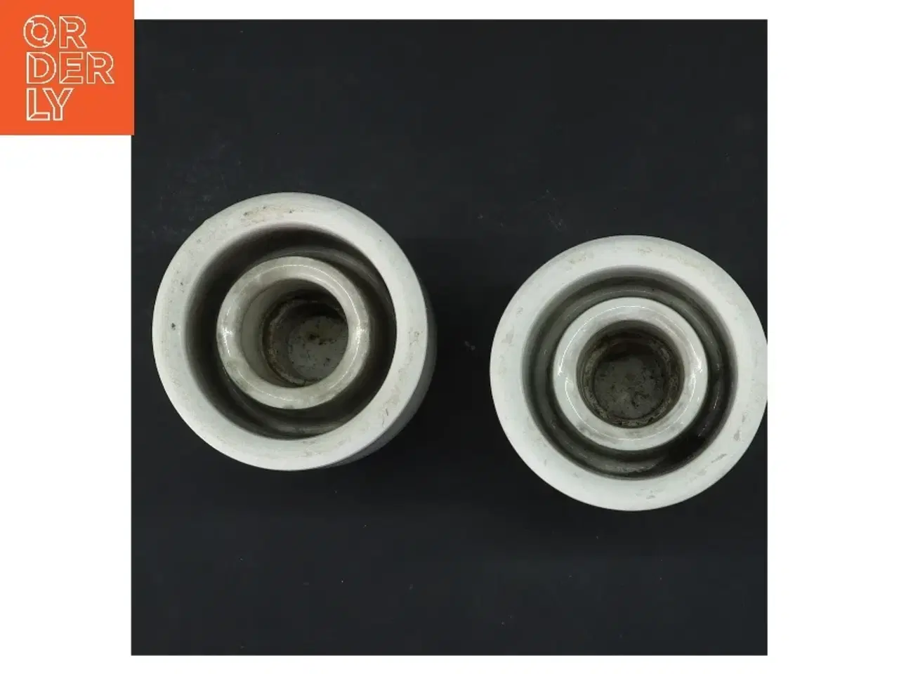 Billede 3 - 2 stk porcelæn isolatorer (str. 2 stk 7x11 cm)