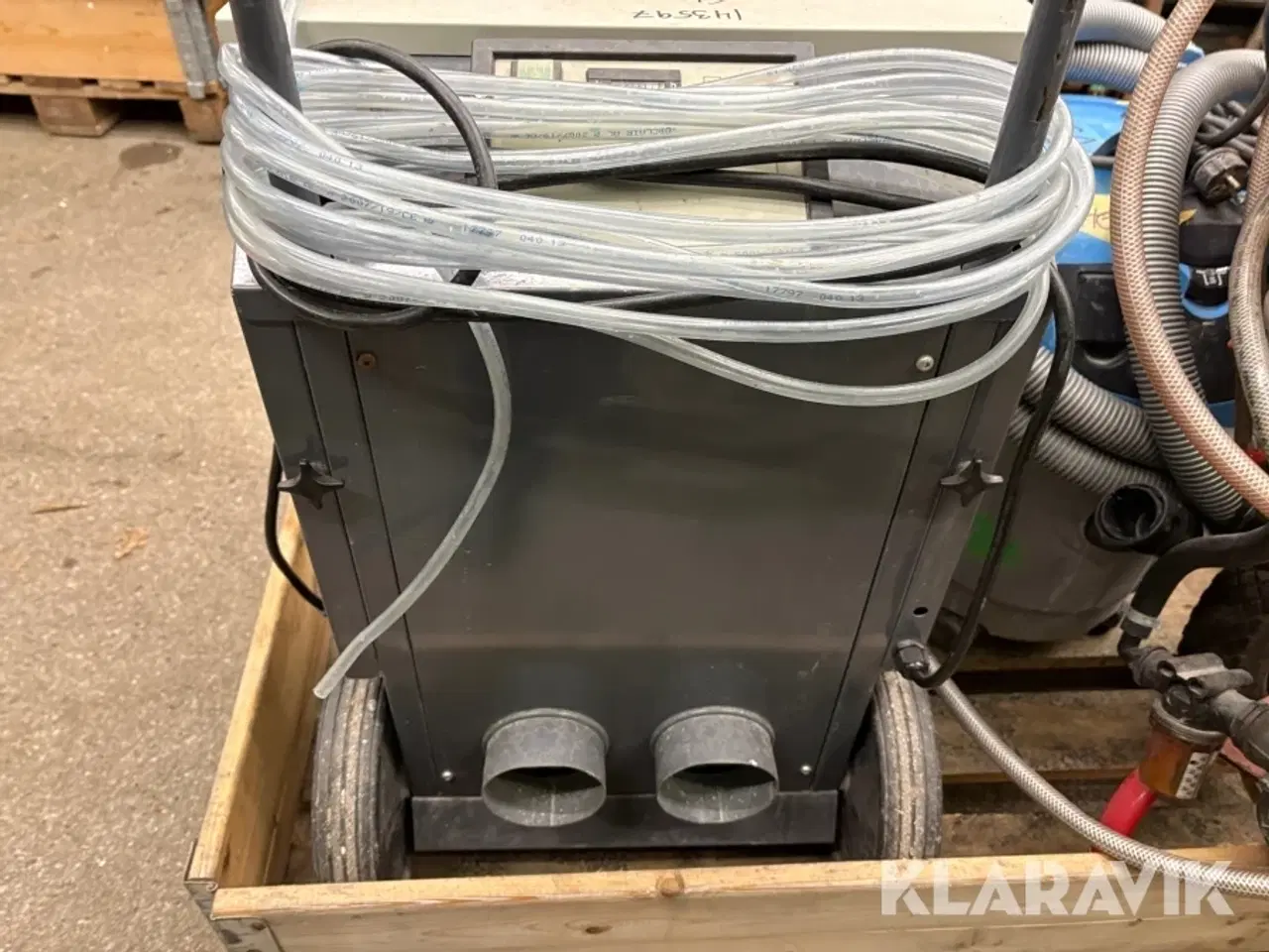 Billede 12 - Støvsuger, affugter og fyldestation