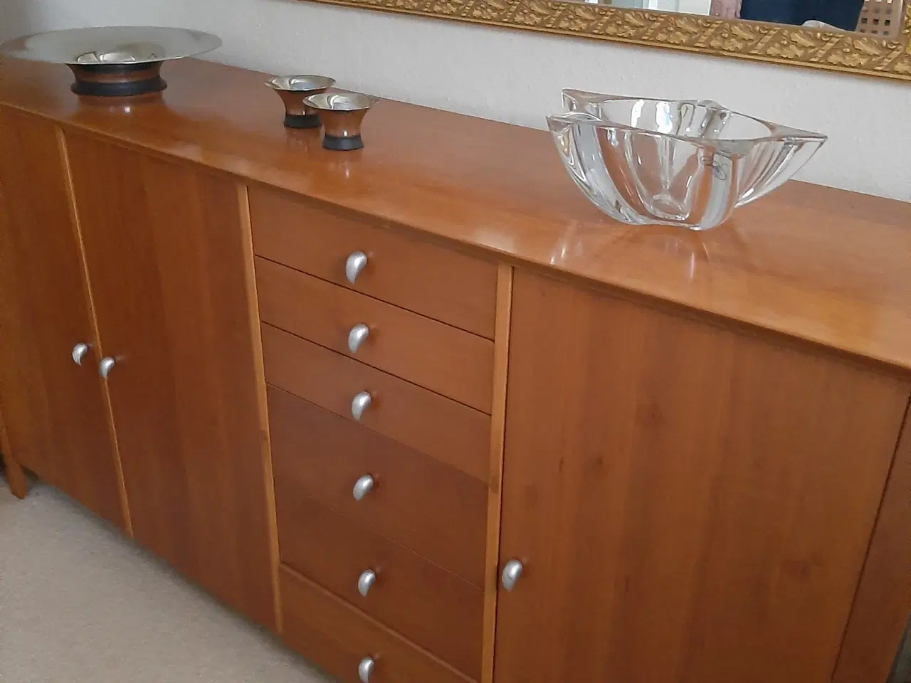 Billede 3 - Dækketøjsskab sælges