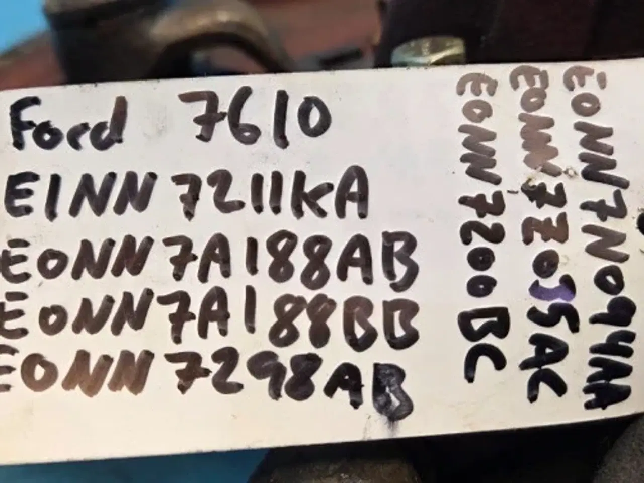 Billede 3 - Ford 7610 Dæksel E1NN7211KA