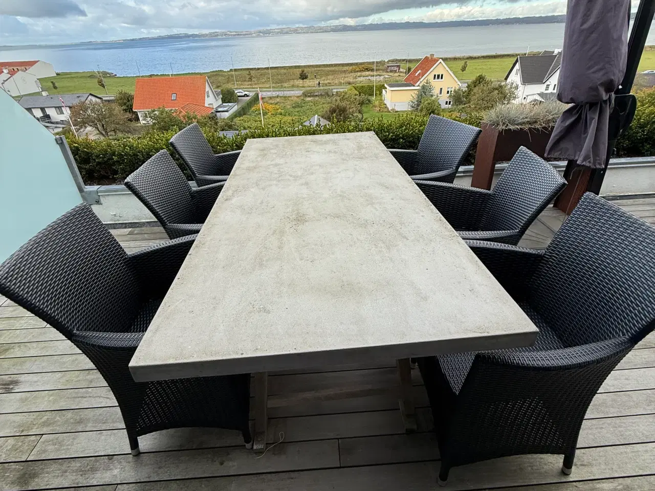 Billede 1 - Havebord i beton m 6 stole