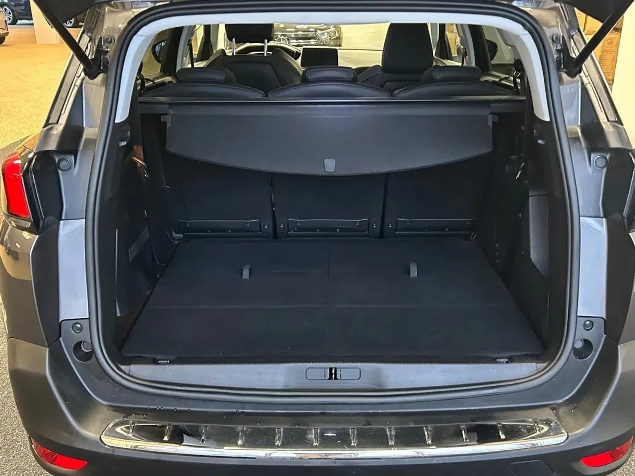 Billede 4 - Peugeot 5008 1,2 e-THP 130 Allure EAT6 7prs