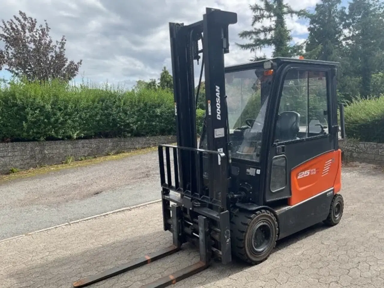 Billede 2 - Doosan2500kg Eltruck med alt udstyr 2018  Få TiMER