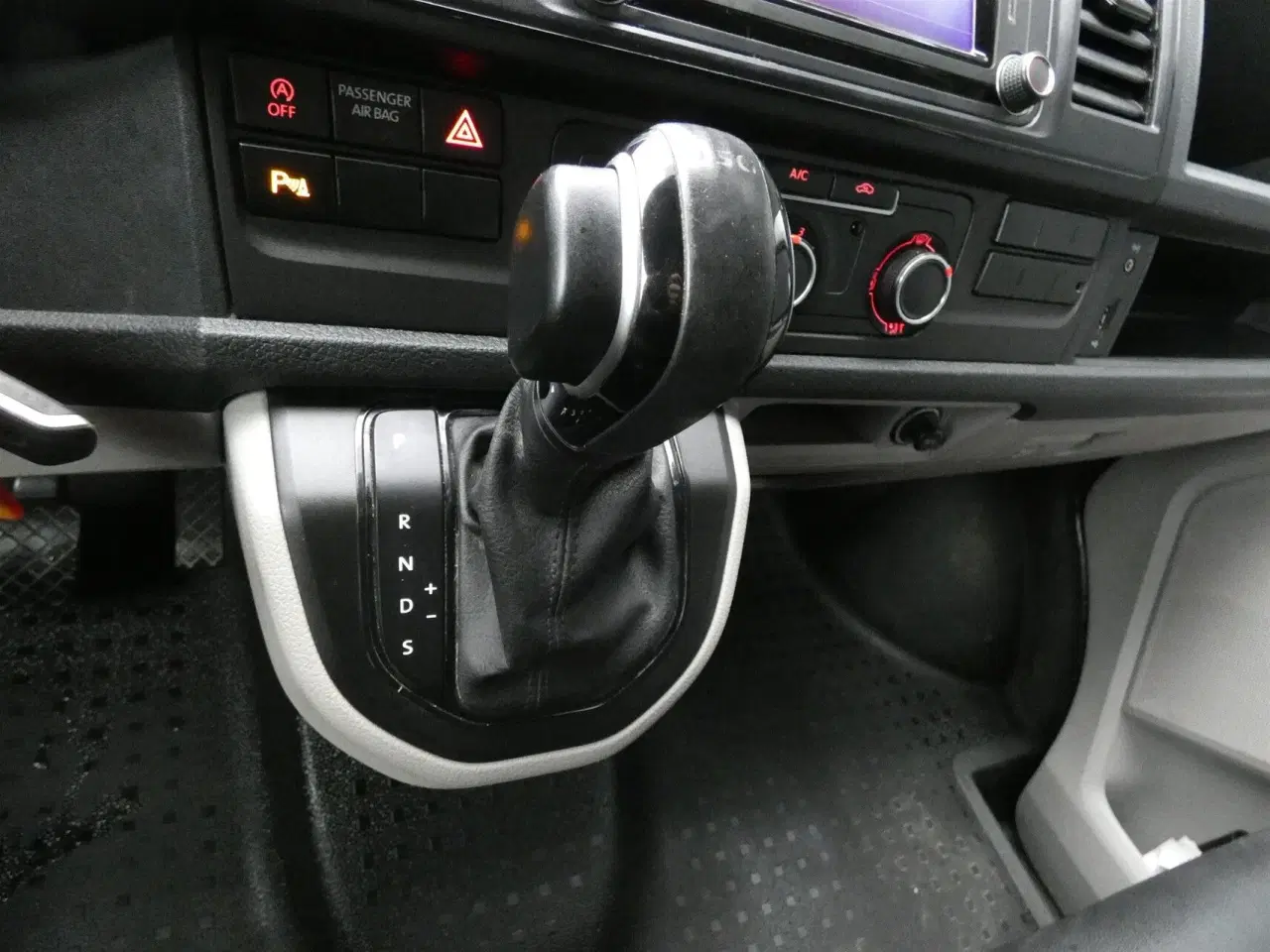 Billede 16 - VW Transporter Lang 2,0 TDI BMT DSG 150HK Van 7g Aut.