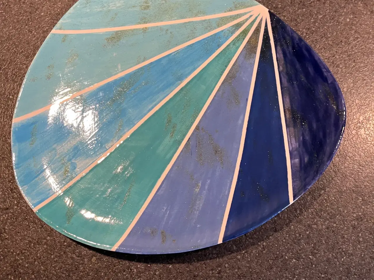 Billede 1 - Smukt unika fad i havets farver – Signeret NJ 