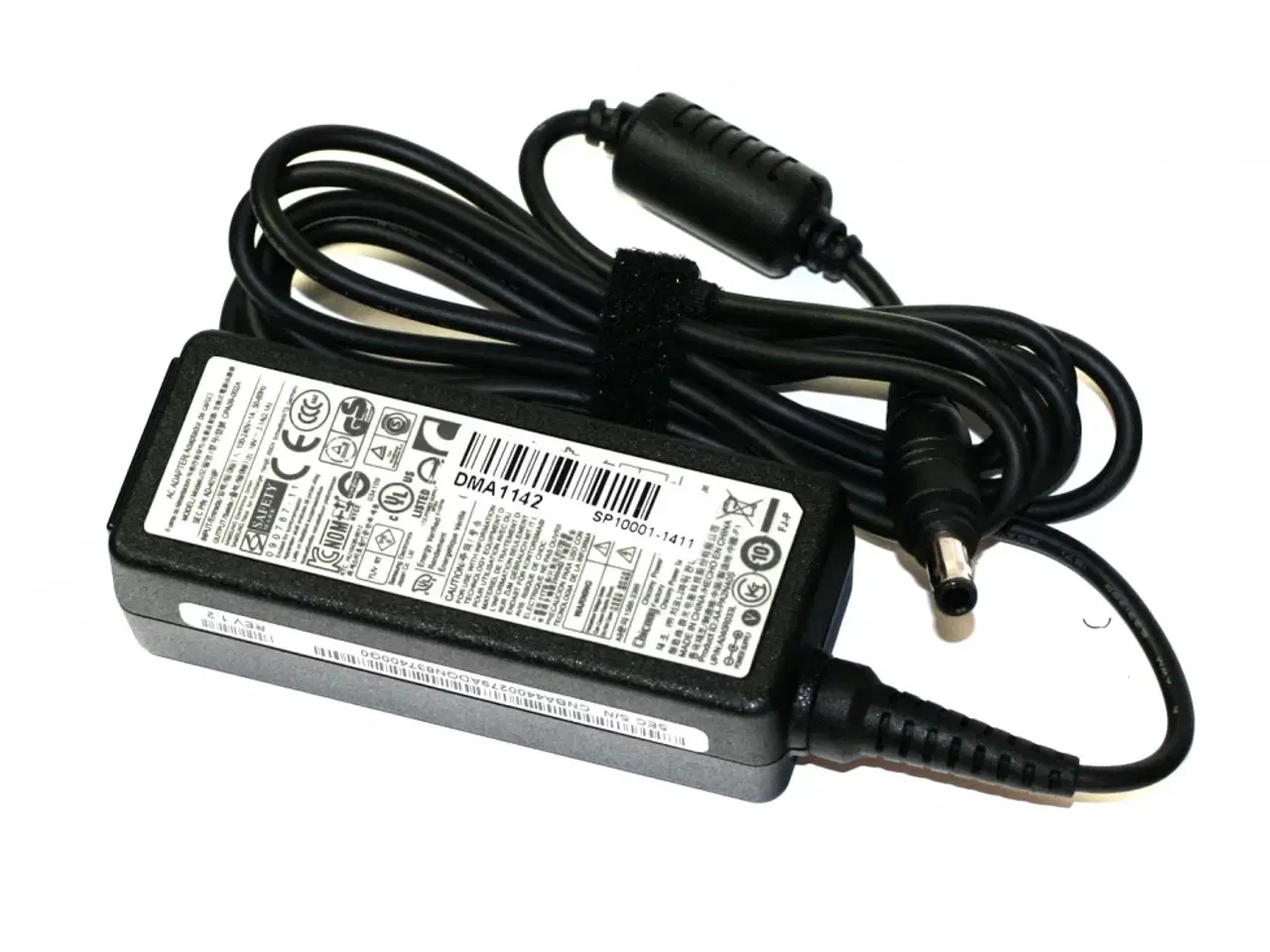 Billede 1 - Samsung 40W 19V 2.1A strømforsyning med 5.5mm x 3.4mm Pin In Tip - Original