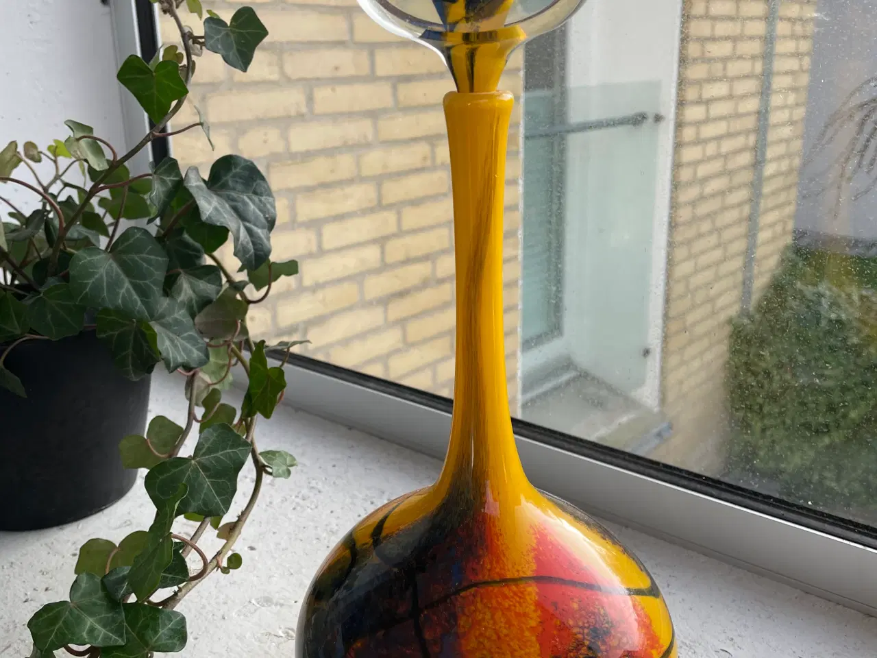 Billede 1 - NEMTONI glas karaffel med bundfarven gul