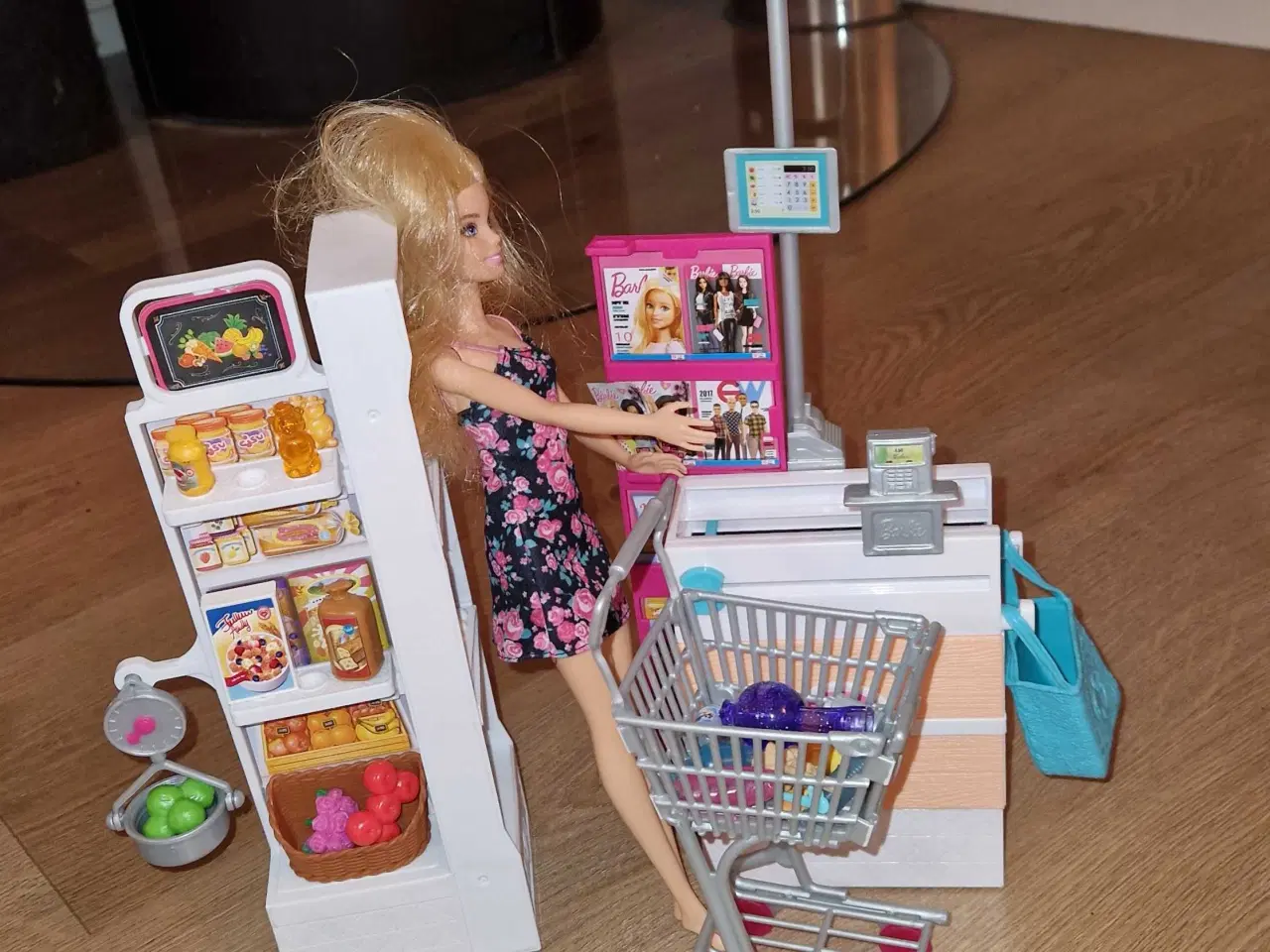 Billede 4 - Forskelligt Barbie 