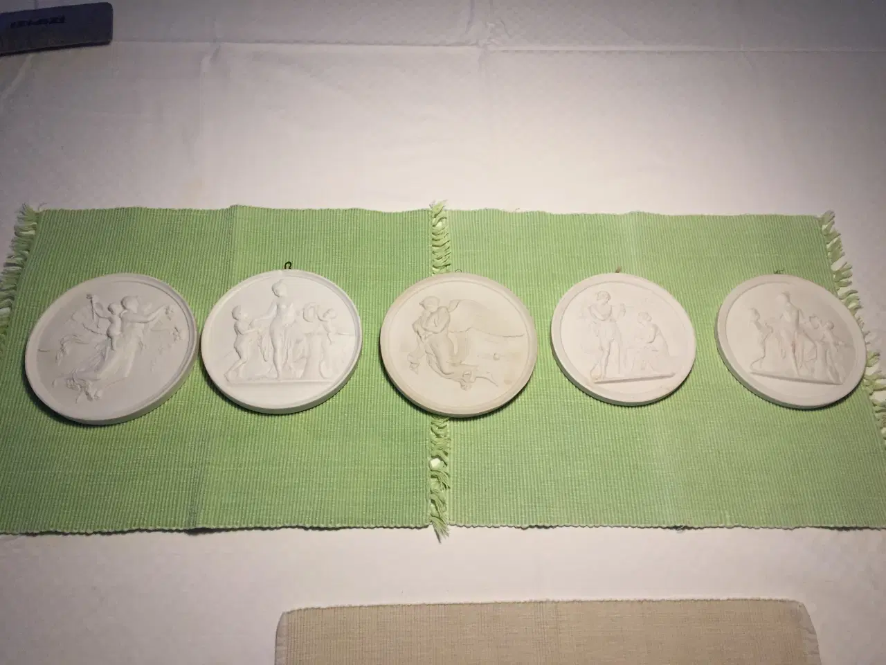 Billede 1 - Thorvaldsen platter / porcelænsrelieffer, 5 stk.