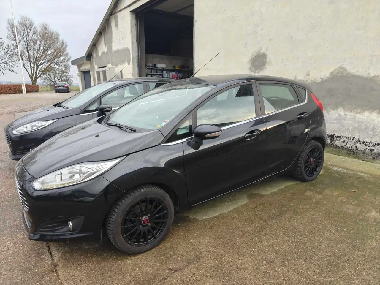 Billede 1 - 125 hk Ford Fiesta med træk