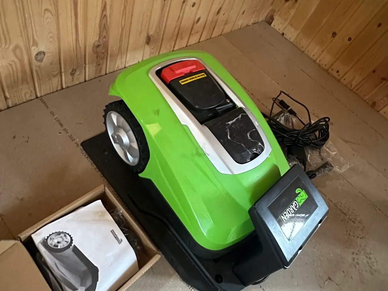 Billede 2 - Robot plæneklipper fra garden