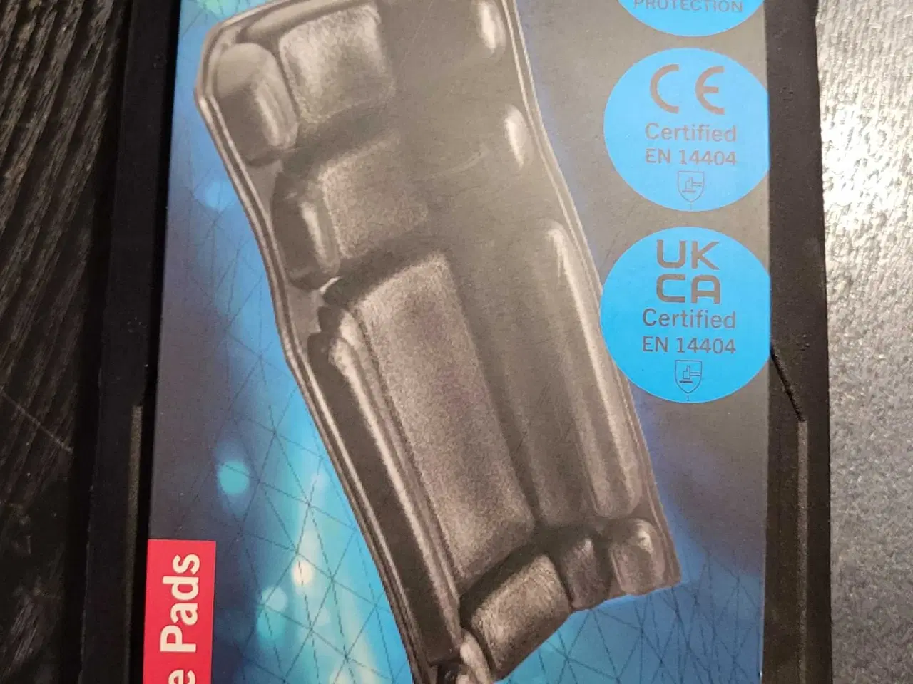 Billede 1 - Mascot knæpuder – helt nye (100 kr./par)