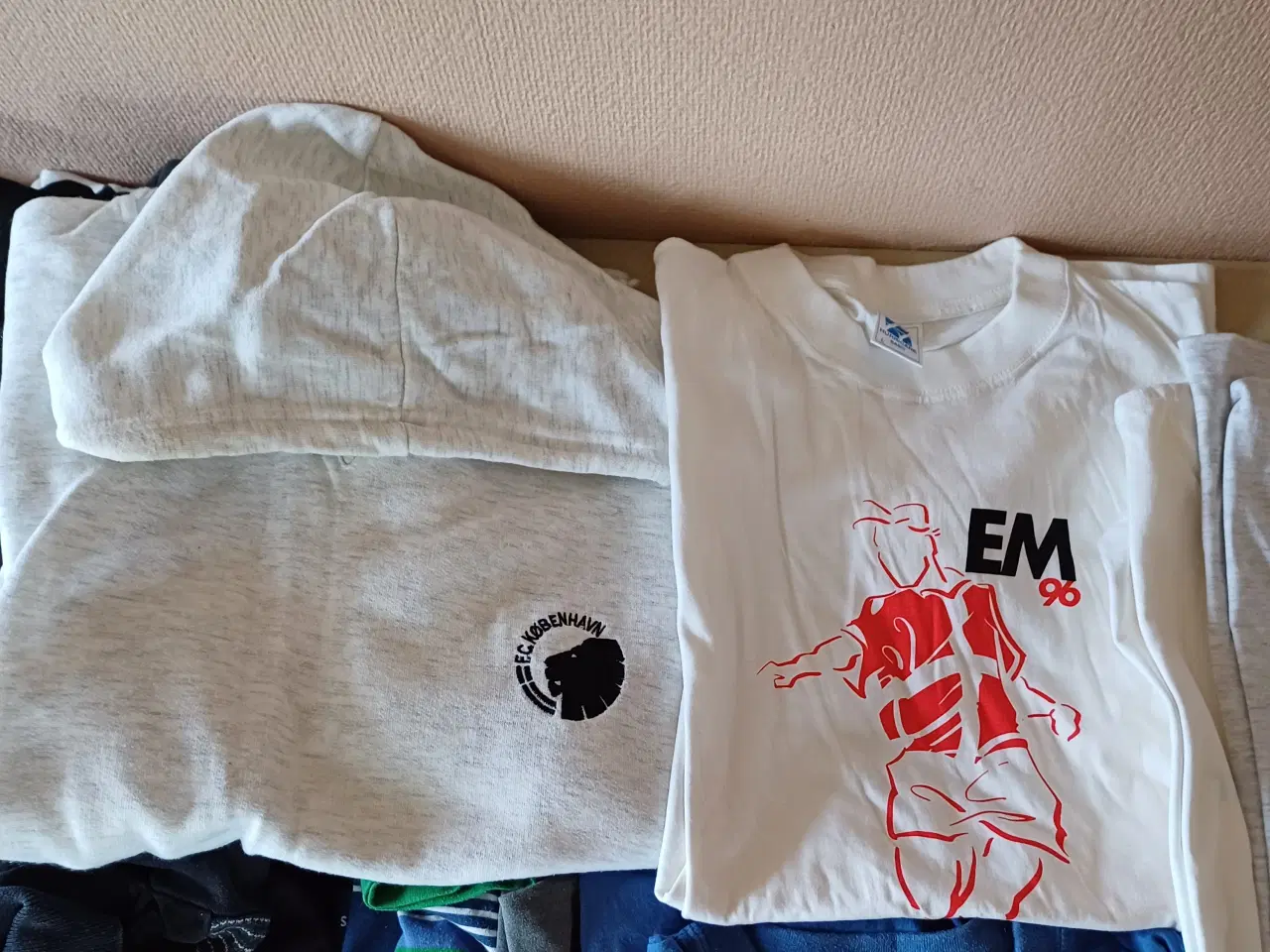 Billede 5 - Drengetøj junior / herretøj str. S - XL