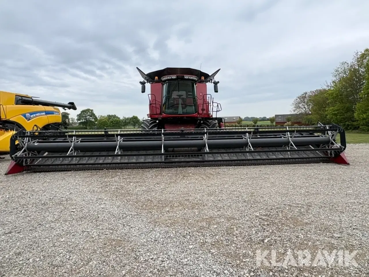 Billede 4 - Mejetærsker Case IH Axial-Flow 9240 med Honey Bee SP36 skærebord