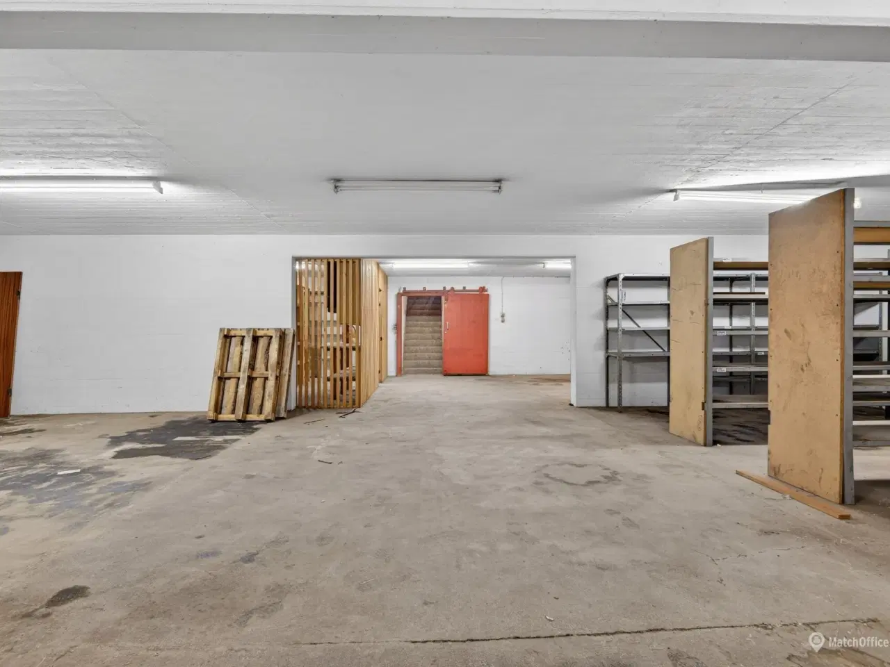 Billede 9 - SNART nyrenoveret kontorlejemål med godt 230 m² anvendelig kælder i Svogerslev