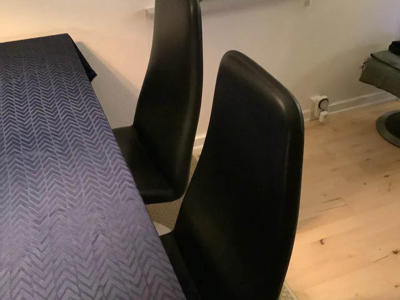 Billede 6 - VIGGEN Spisbordsstole/ konferencestole.