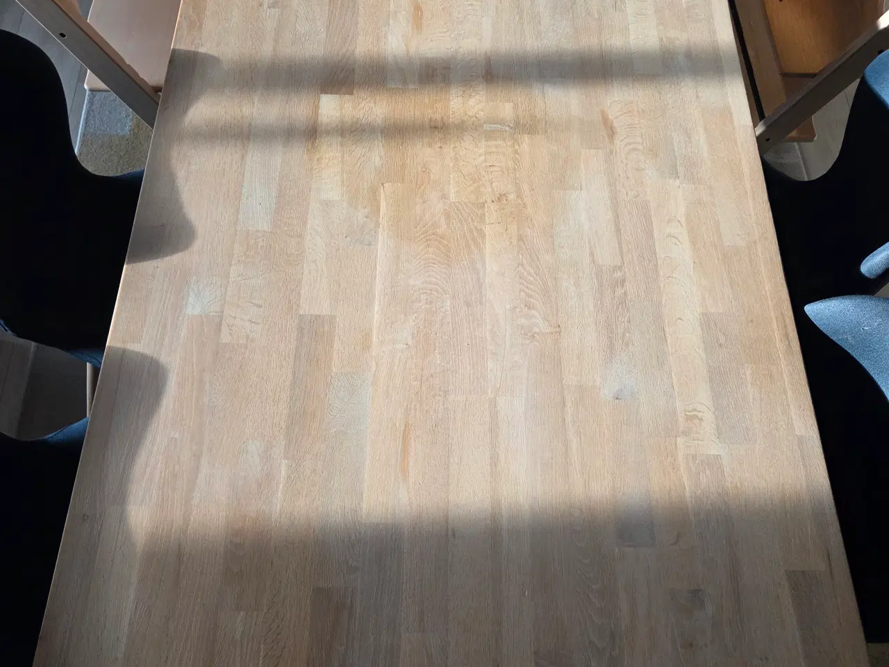 Billede 1 - Eg spisebord fra Ilva med 2 tillægsplader