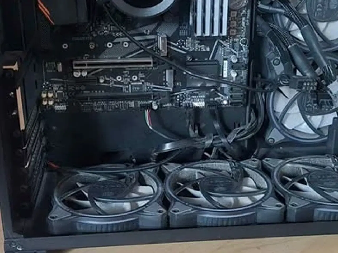 Billede 3 - Halv pc sælges