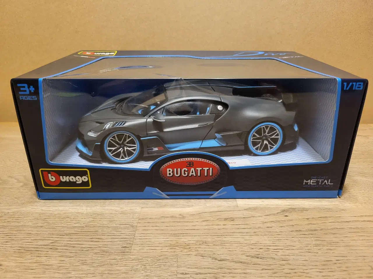 Billede 1 - Modelbil, Bugatti Divo 2018, skala 1/18 Med origin