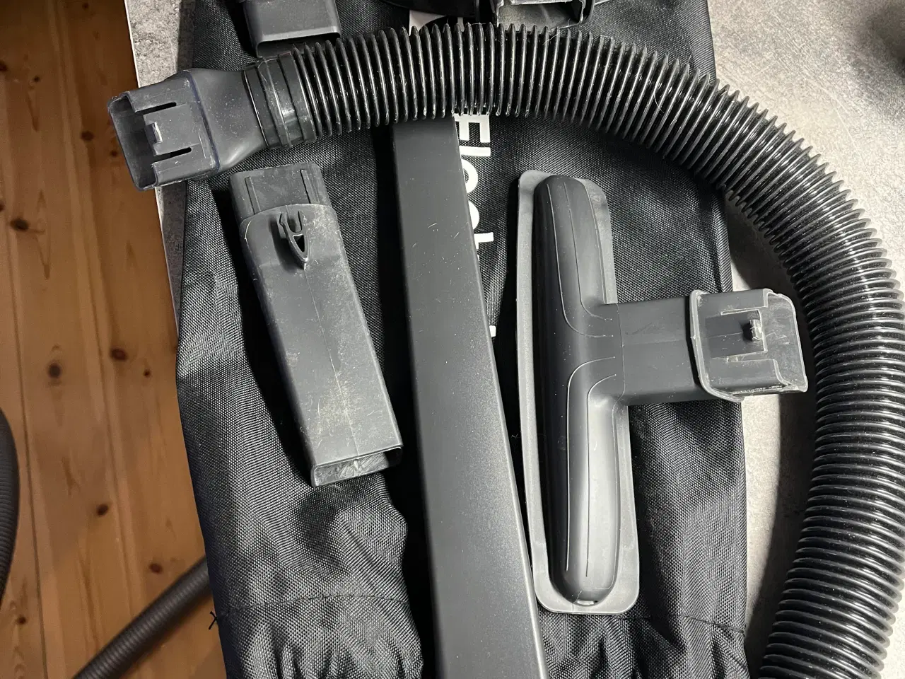 Billede 4 - Electrolux håndholdt støvsuger inkl håndstøvsuger