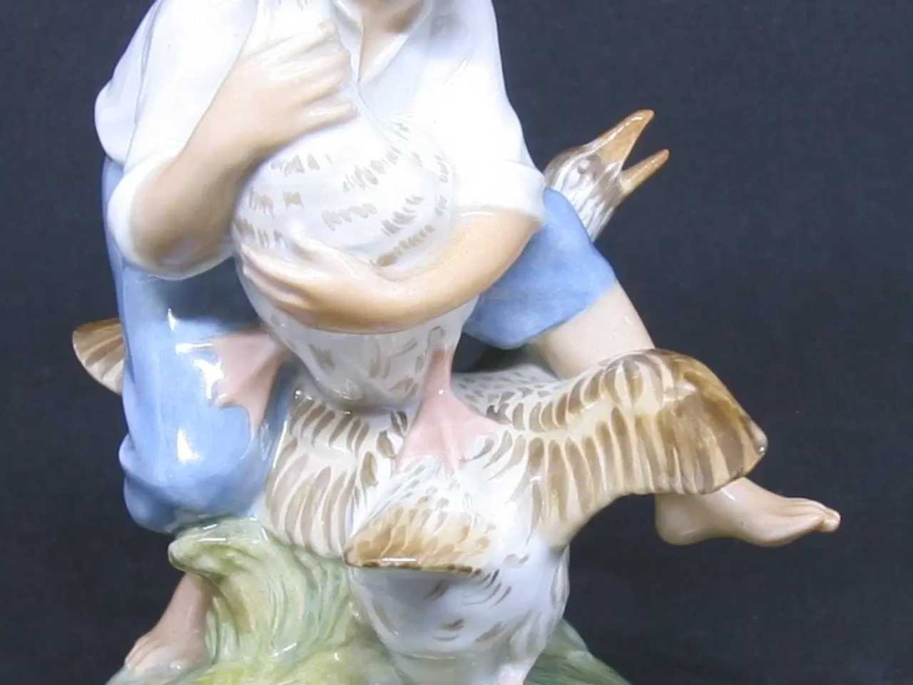 Billede 2 - Royal Copenhagen Porcelænsfigur Dreng med gæs