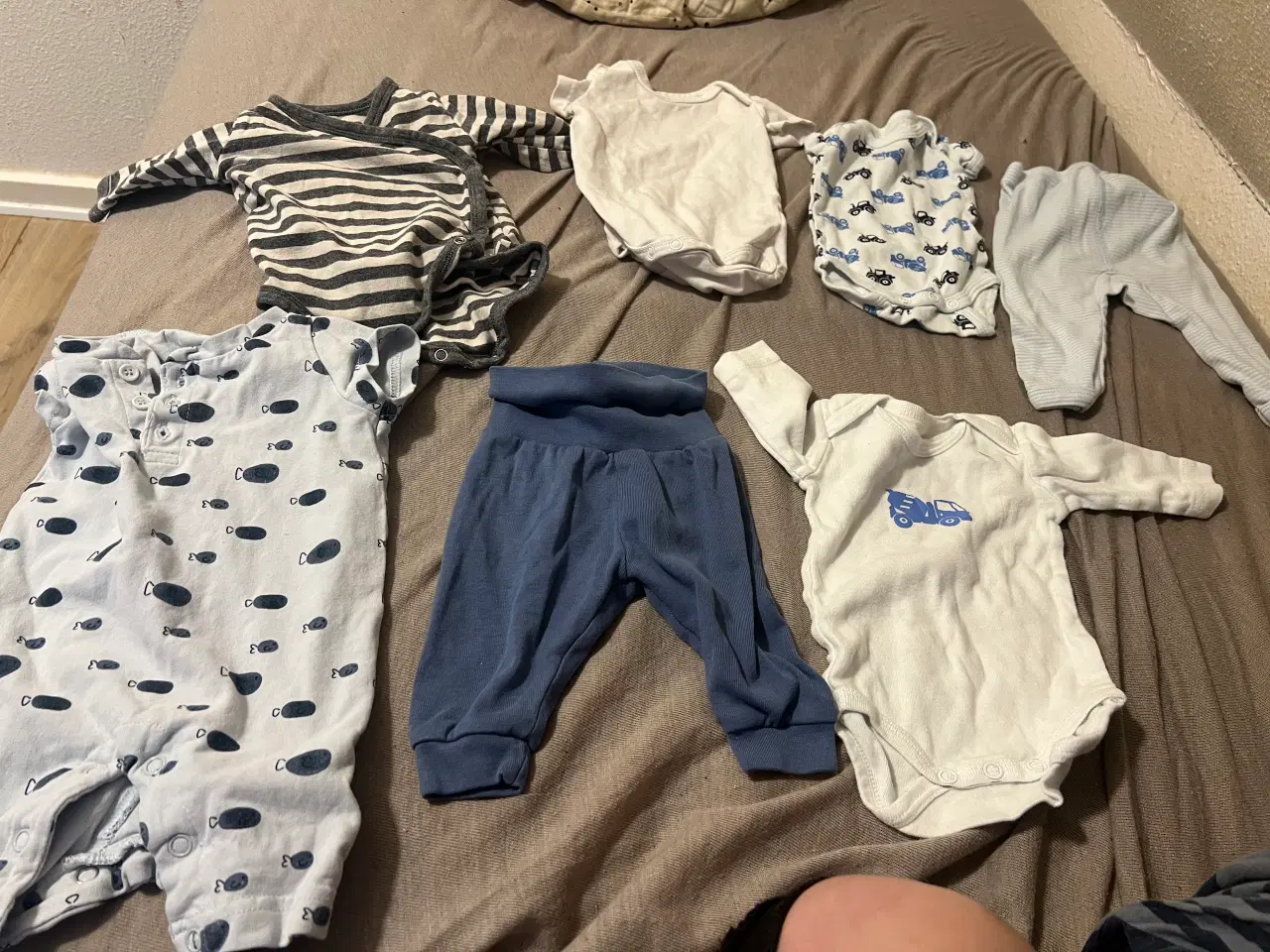 Billede 4 - Baby tøj str 50