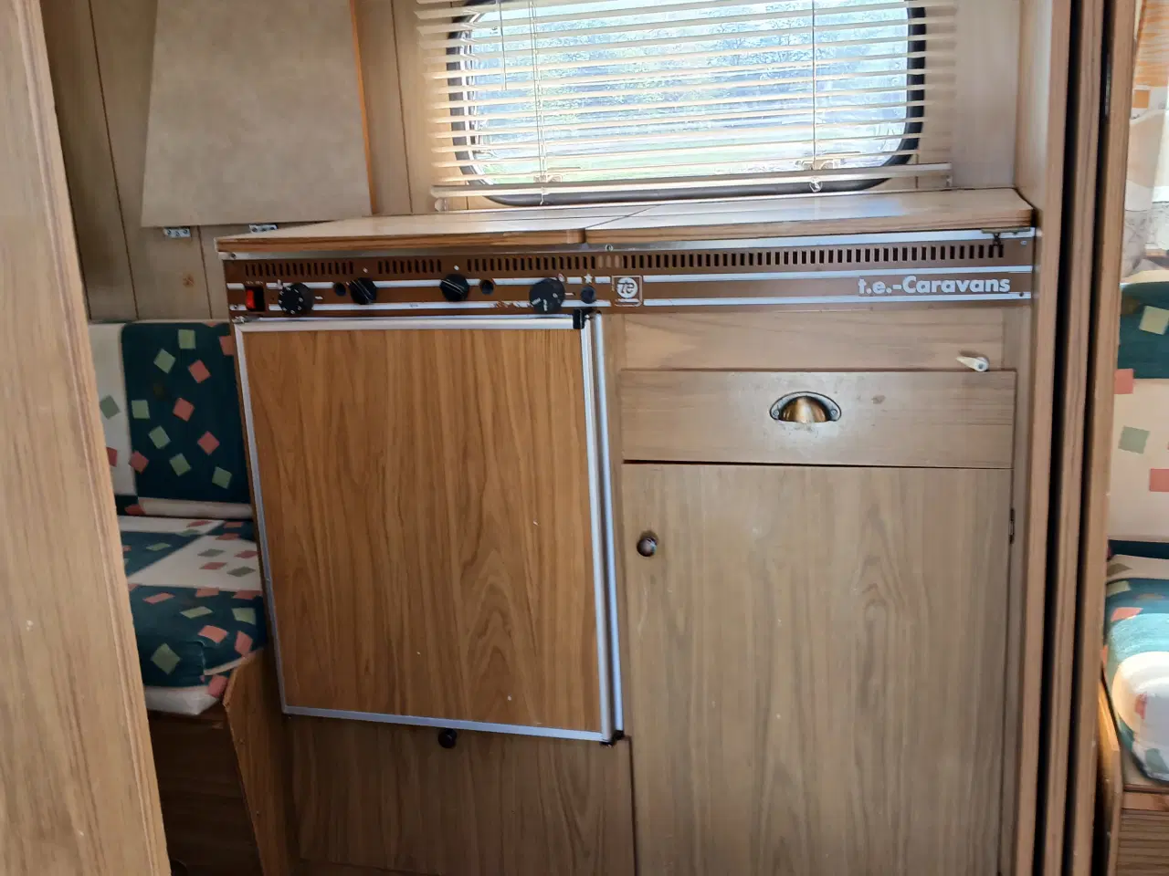 Billede 2 - Campingvogn Knaus 1979 og fortelt