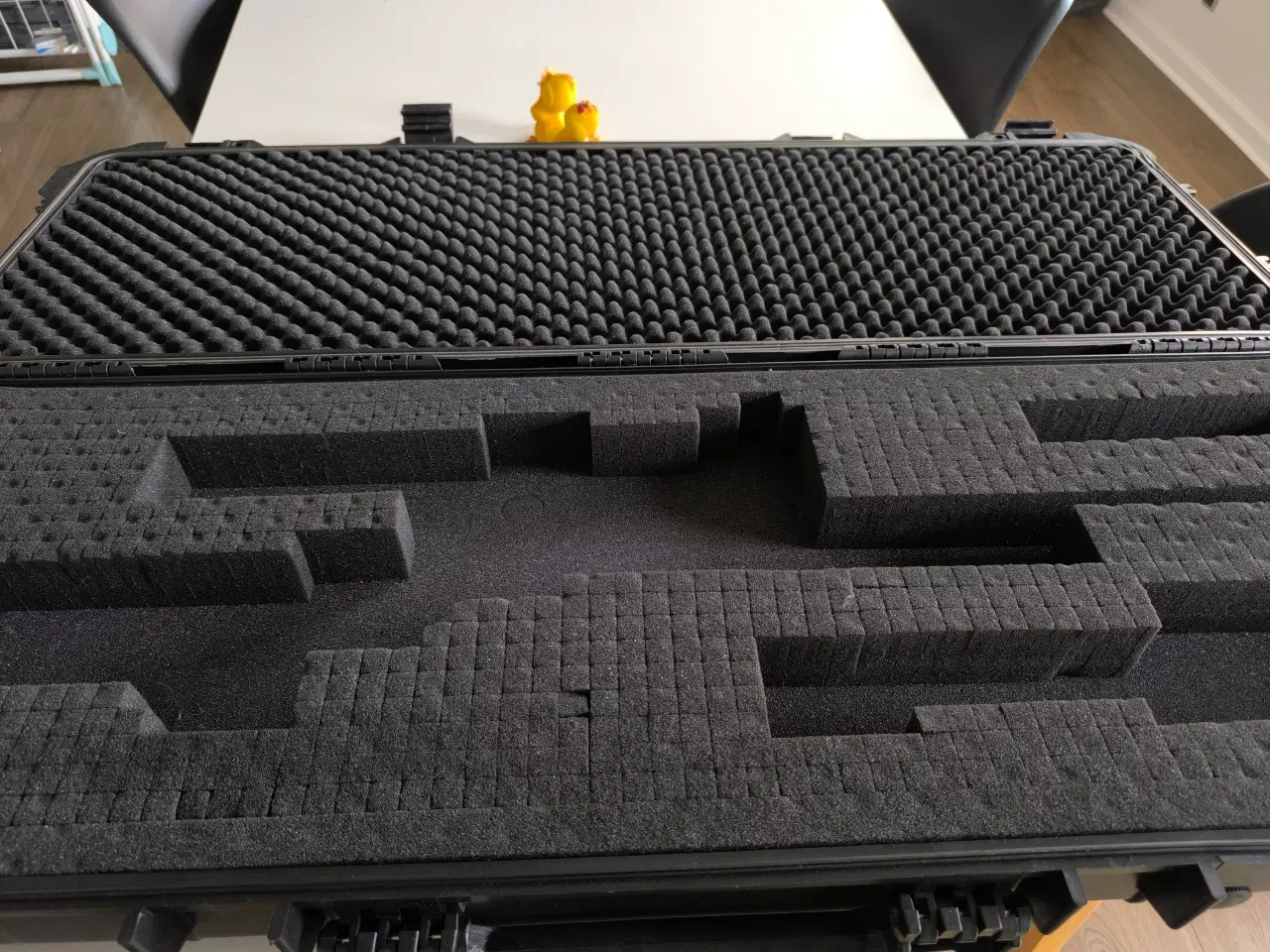 Billede 2 - Våbenkuffert