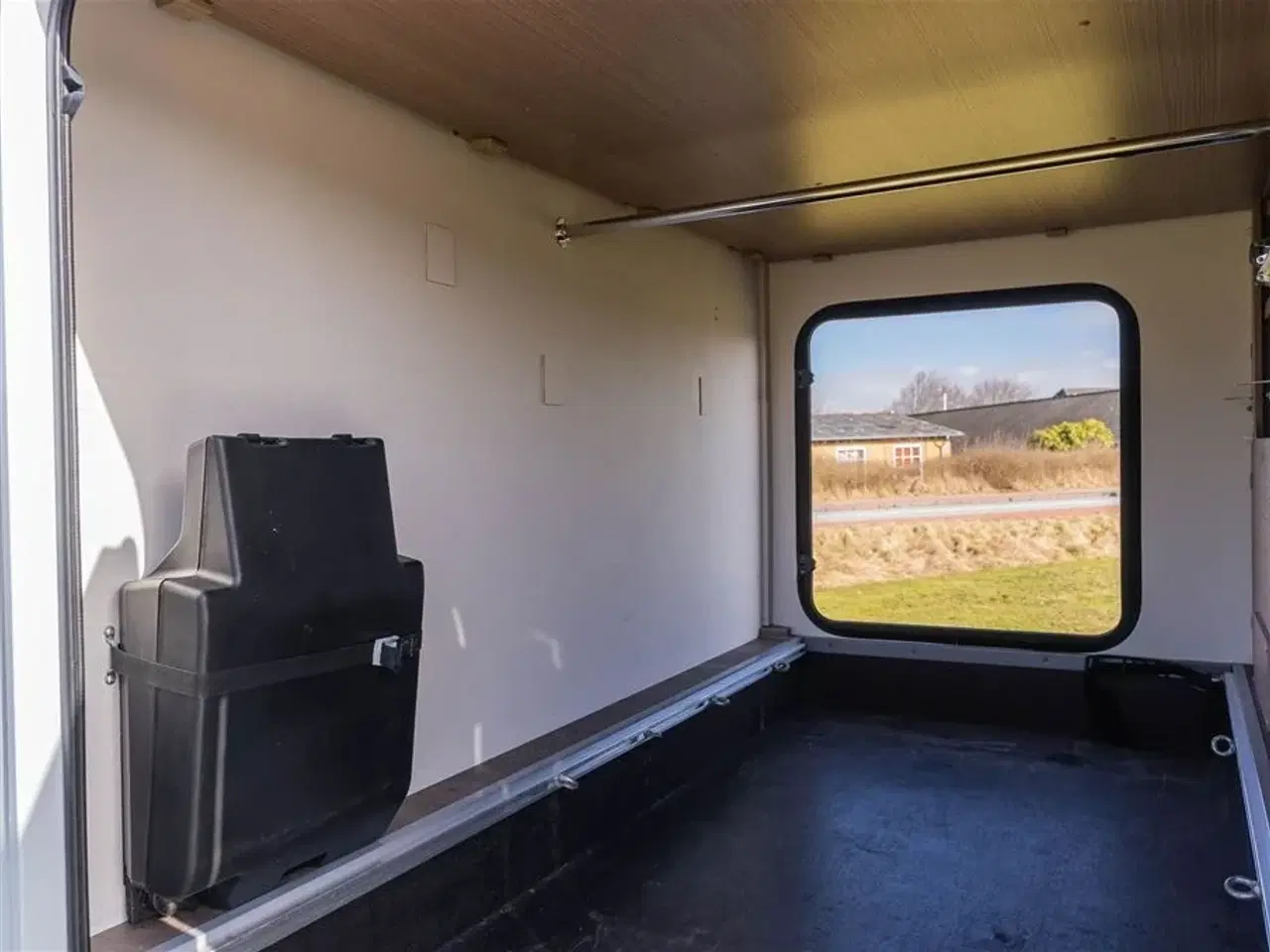 Billede 50 - 2021 - Carado I 338 Aut.   Topudstyret Helintegreret Carado med automatgear