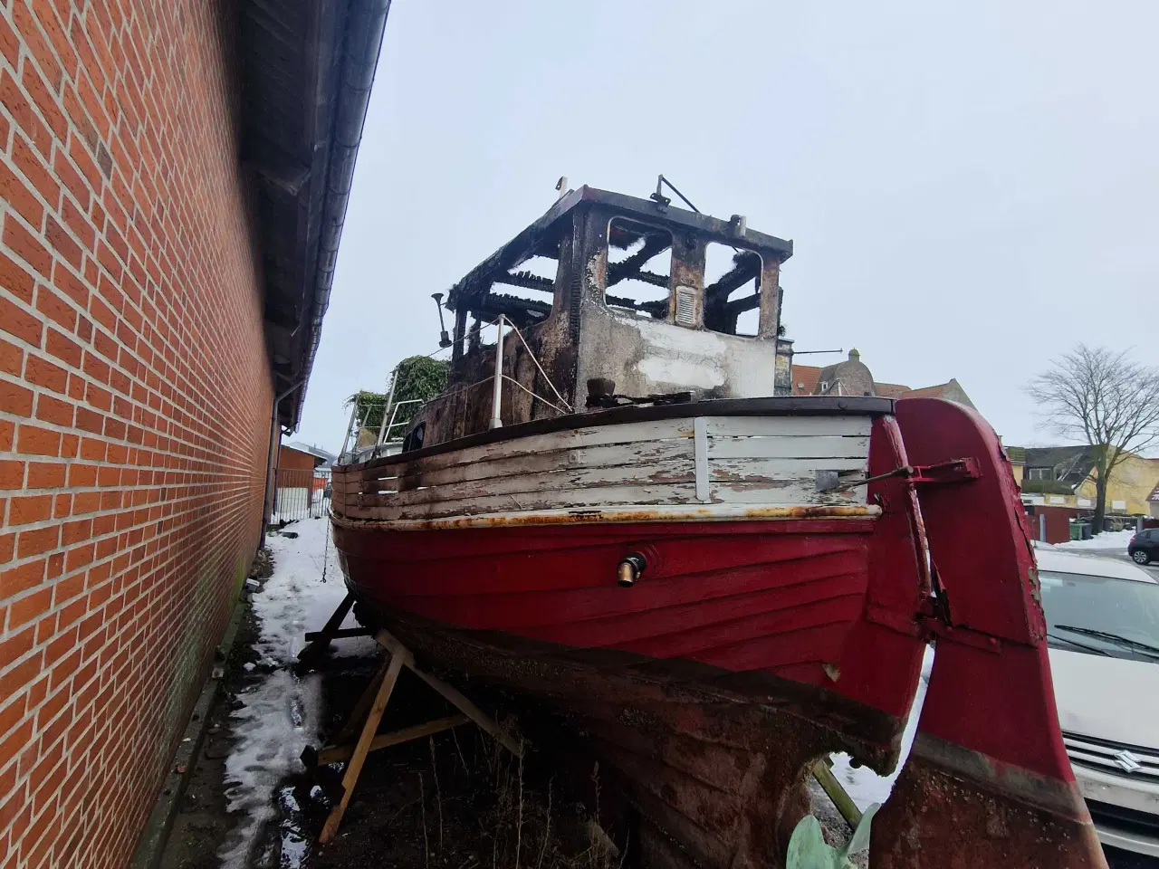 Billede 3 - Gratis Bådmotor Mercedes 63Hk med gear