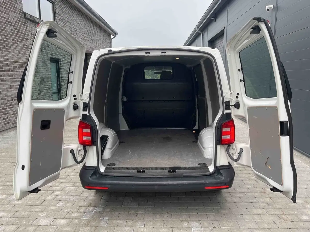 Billede 7 - VW Transporter 2,0 TDi 150 Kassevogn DSG kort