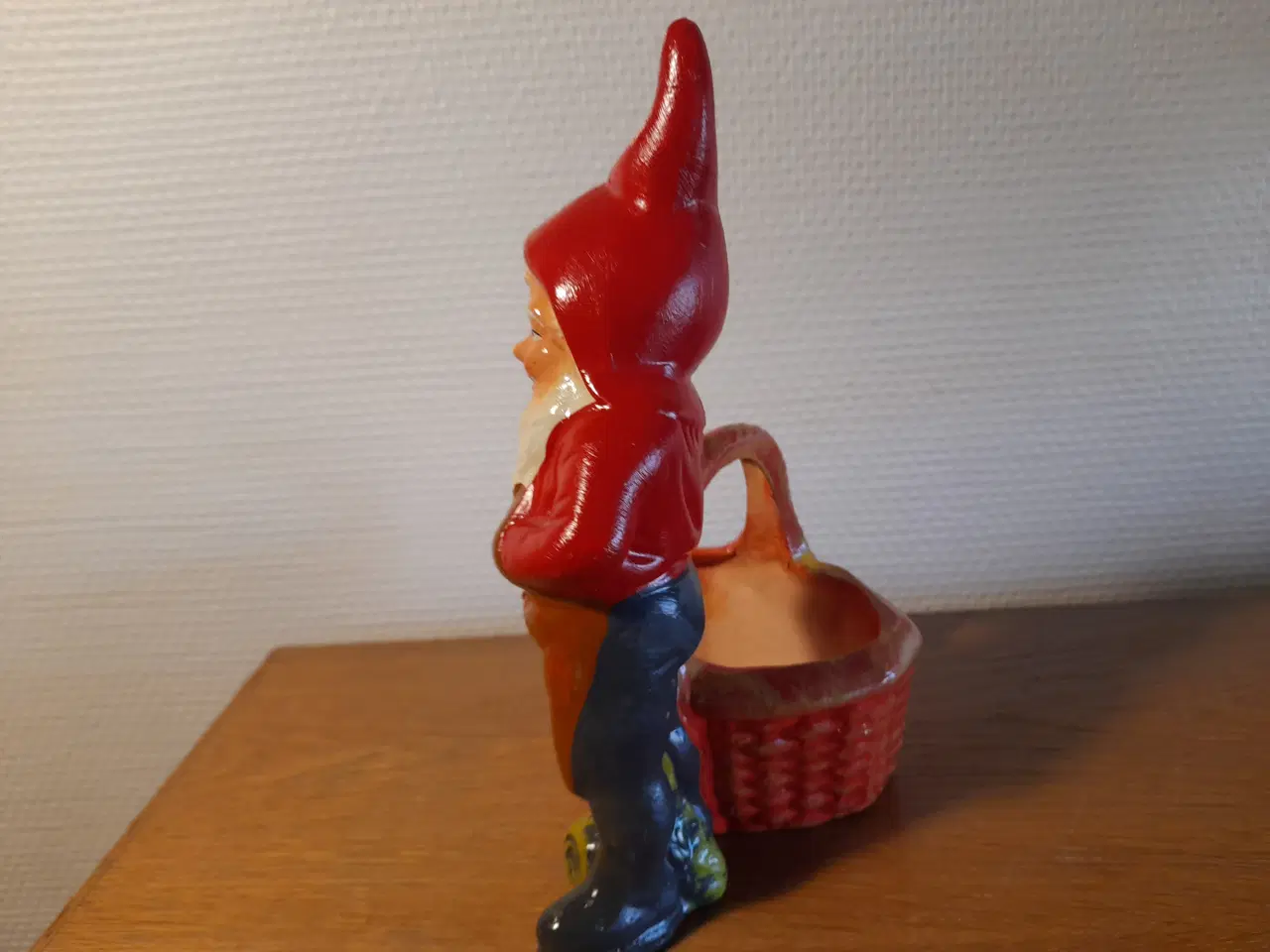 Billede 2 - Gammel nisse, velholdt.