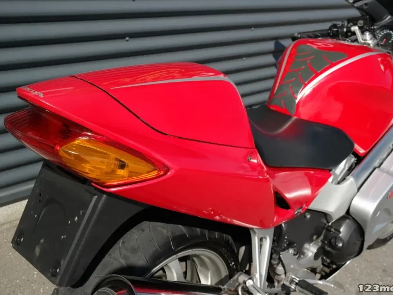 Billede 6 - Honda VFR 800 F MC-SYD       BYTTER GERNE