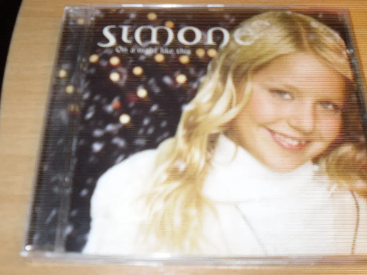 Billede 2 - SIMONE. On a night like this.