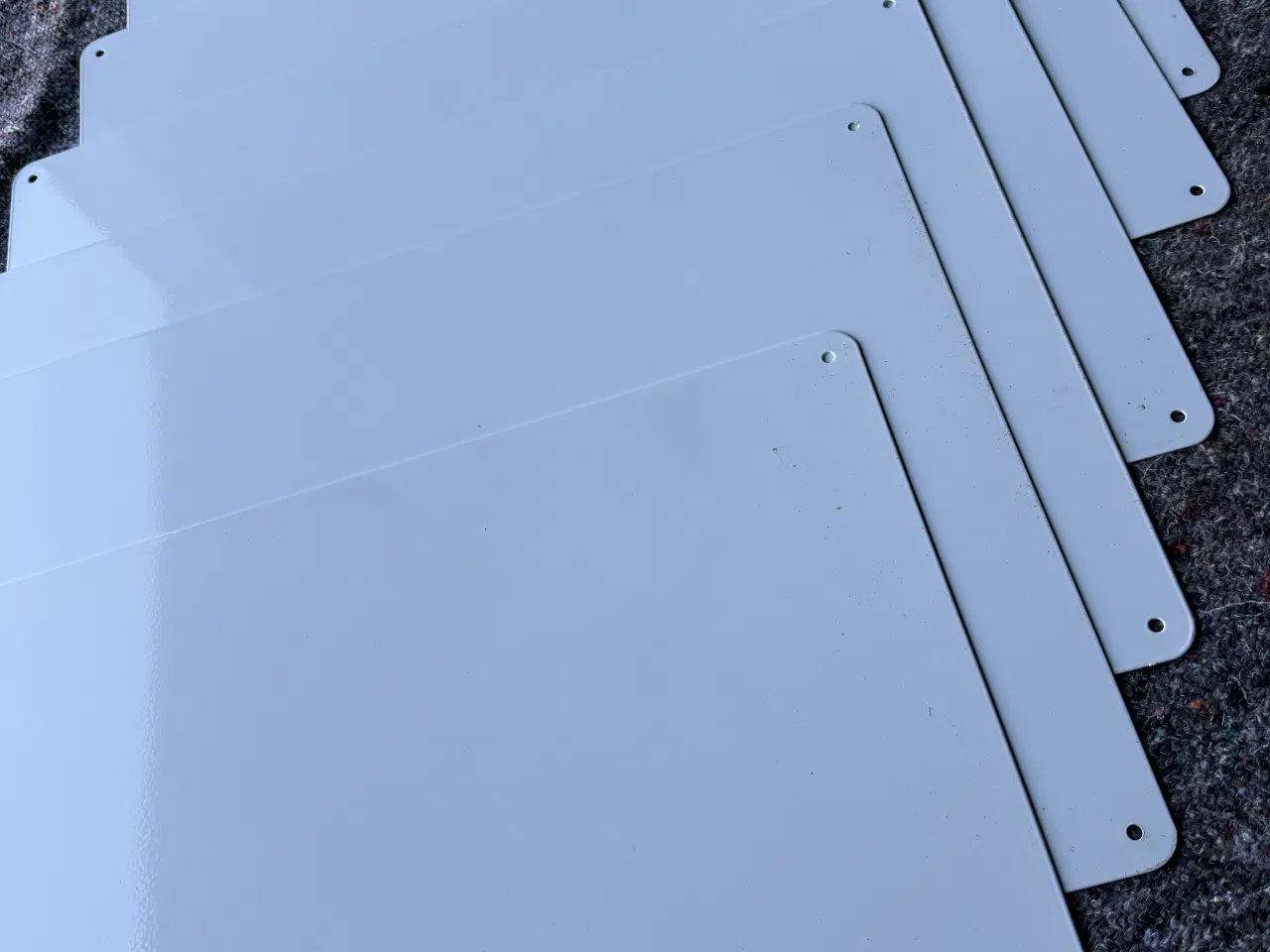 Billede 5 - 6 hvide Whiteboard/magnettavler m. hjørnehuller