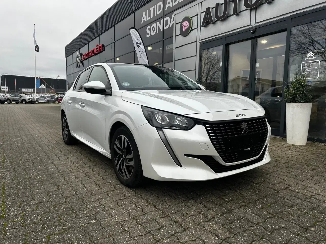 Billede 2 - Peugeot 208 1,5 BlueHDi 100 Allure Sky