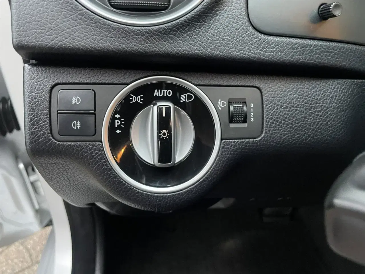 Billede 8 - Mercedes-Benz C180 1,8 CGI BlueEfficiency 156HK Aut.