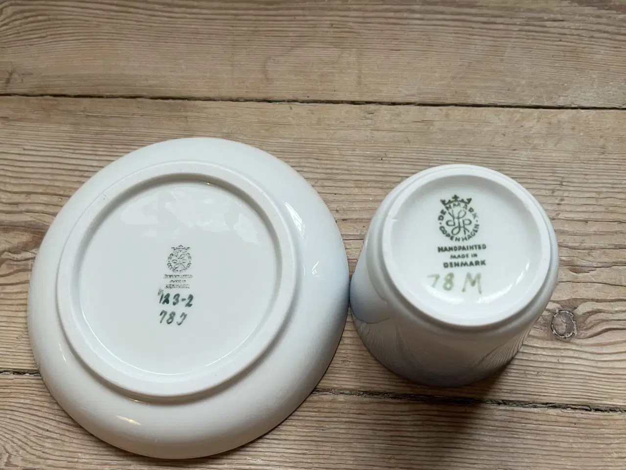 Billede 4 - Lille tallerken og lille skål/vase