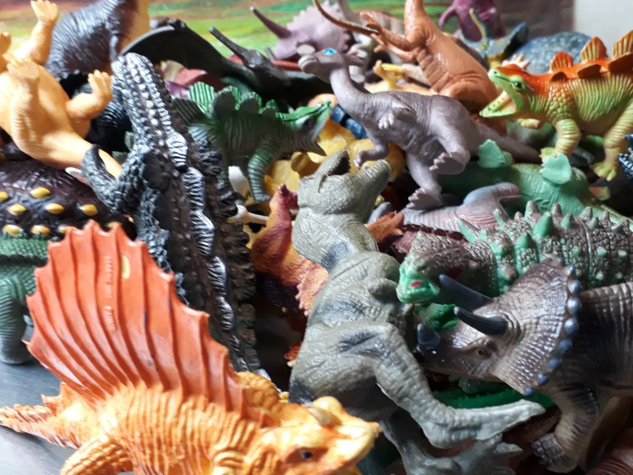 Billede 1 - Solgt / 1,6 KG Dinosaurer 