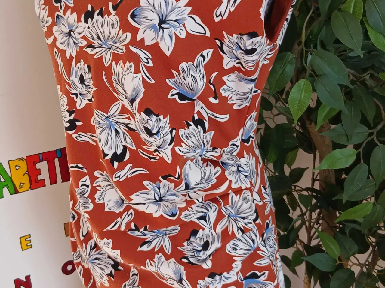 Billede 5 - Kjole. Kaffe. Large/40