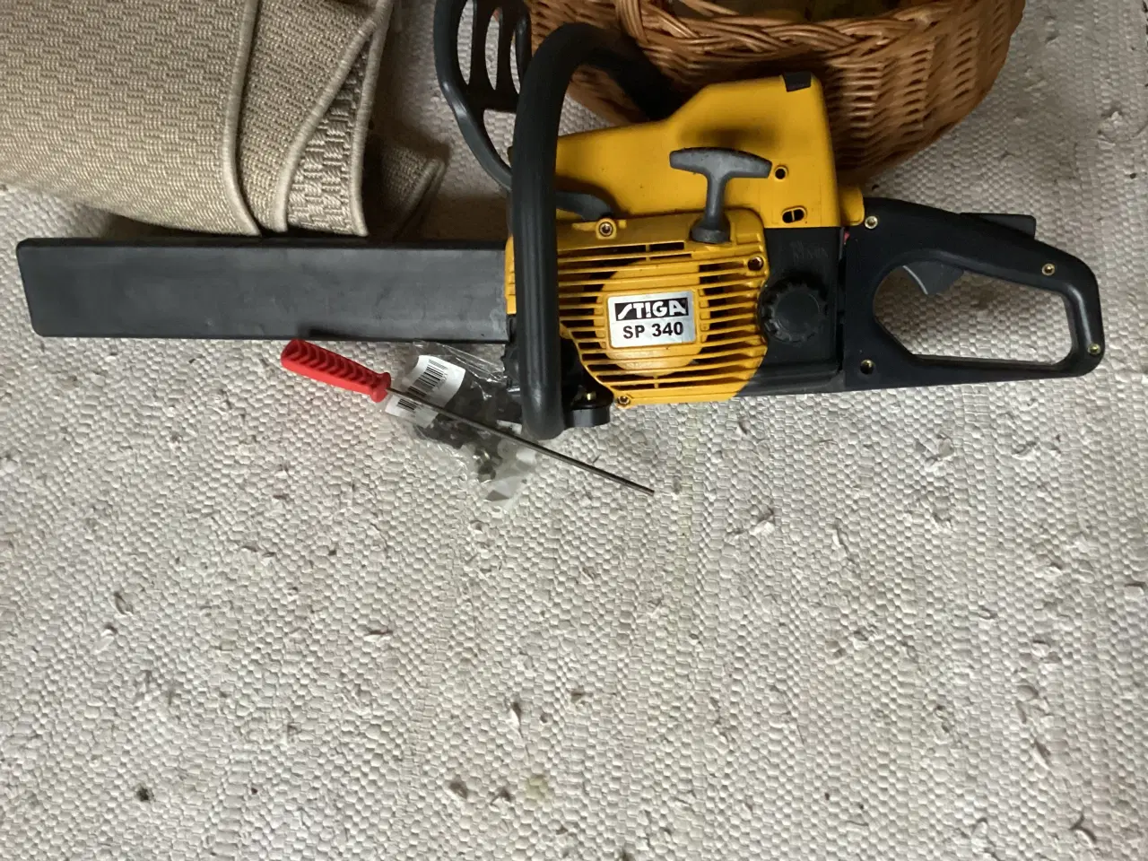 Billede 5 - Sælger denne Stiga motorsav SP340, Virker godt.