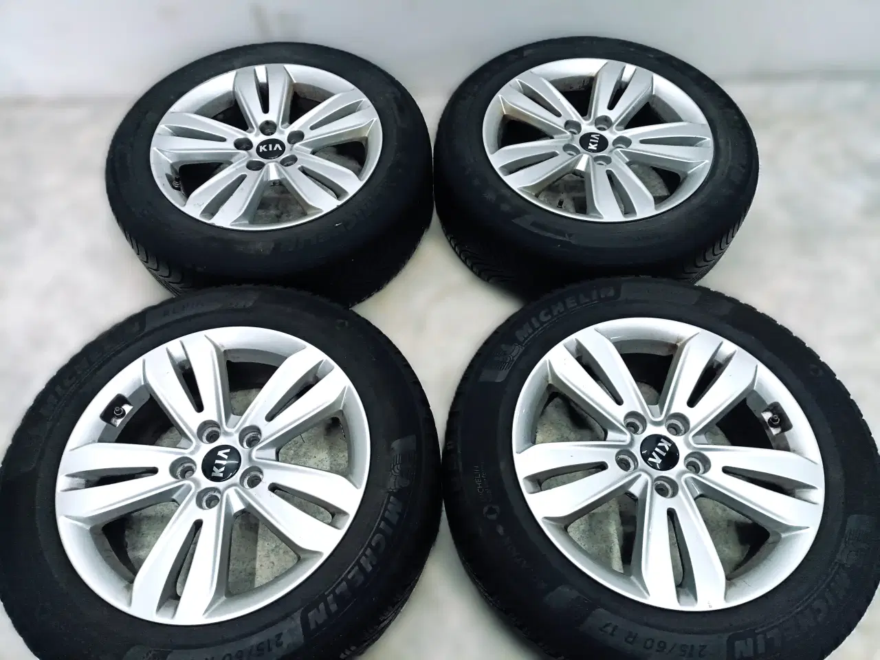 Billede 5 - 5x114,3 17" ET48,5 nav 67,1ø KIA vintersæt TPMS