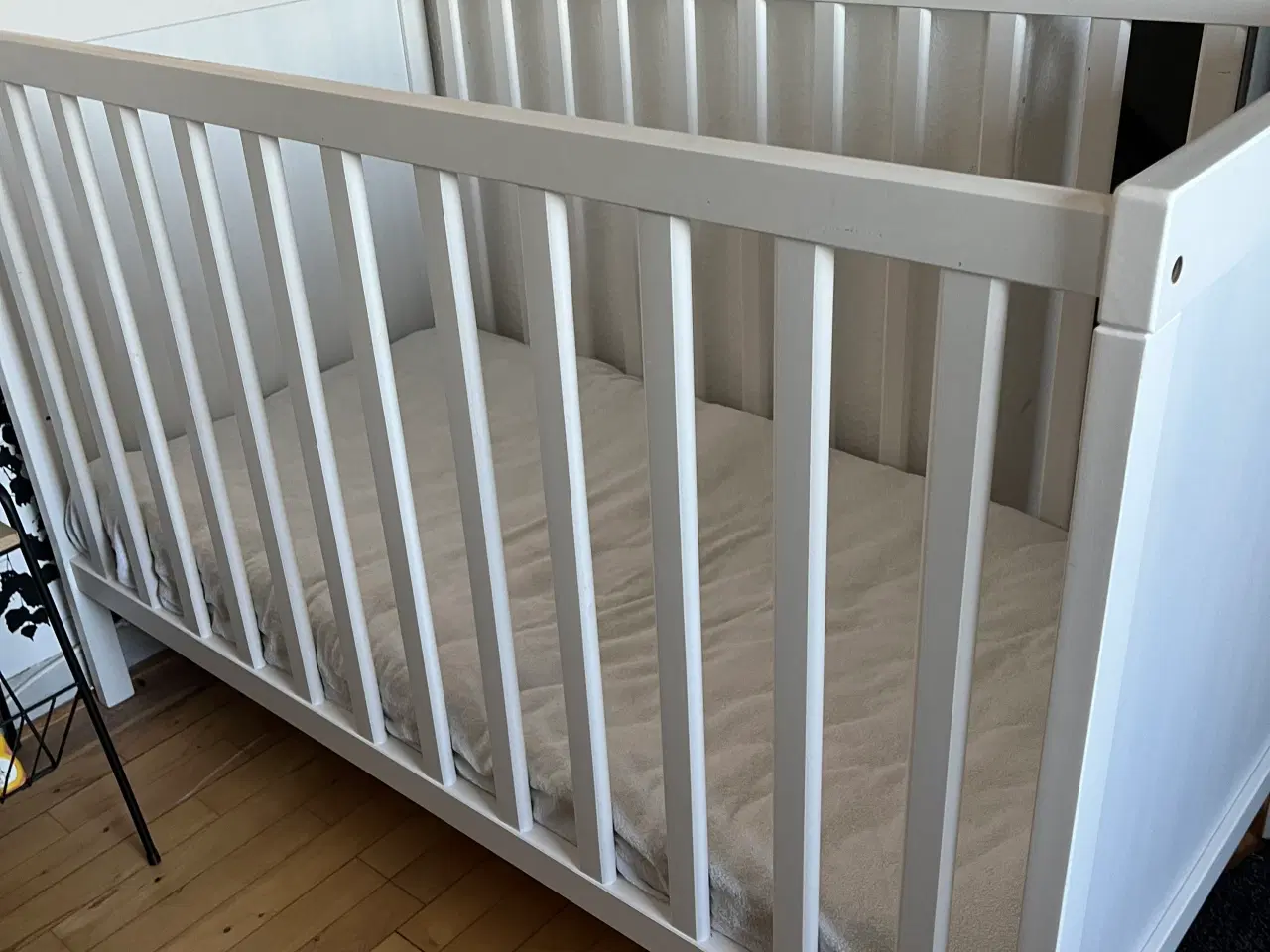 Billede 1 - Tremmeseng, den helt klassiske inkl. madras.