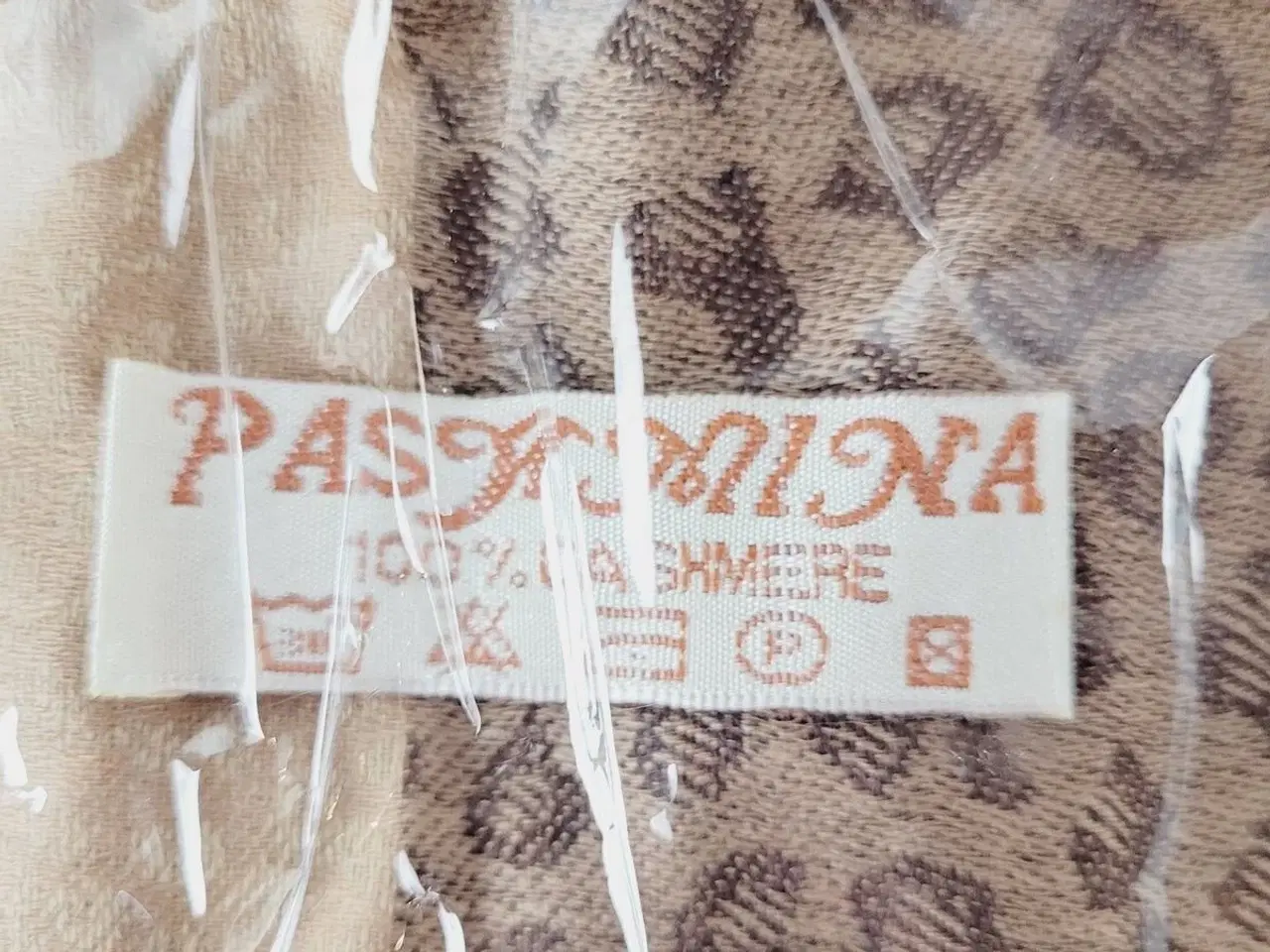 Billede 3 - ⭐️- Elegant og Blødt Pashmina Tørklæde - UBRUGT
